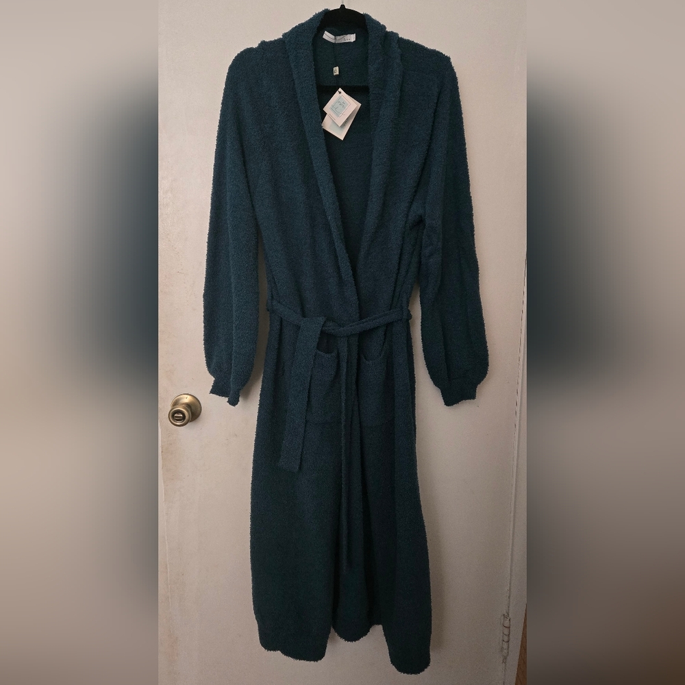 By egreis robe